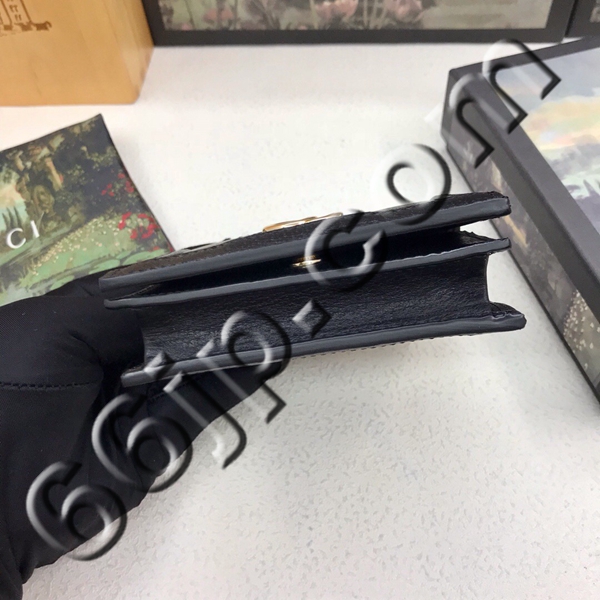 グッチ財布 レプリカ背面デザイン